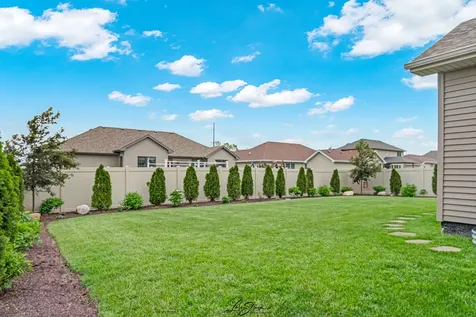 1995 Craftsman Avenue Bourbonnais IL 60914