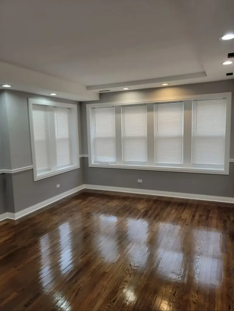 7703 South East End Avenue Chicago IL 60649