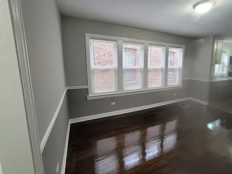 7703 South East End Avenue Chicago IL 60649