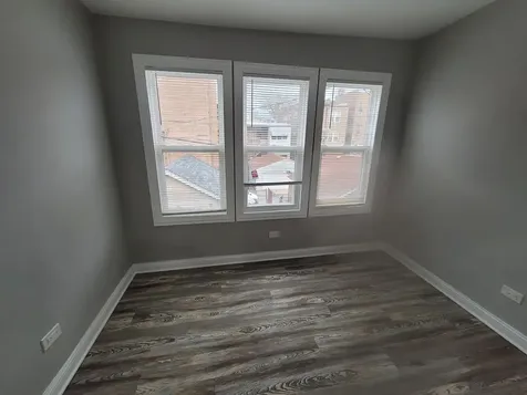 7703 South East End Avenue Chicago IL 60649