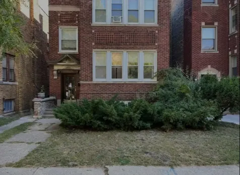 7703 South East End Avenue Chicago IL 60649
