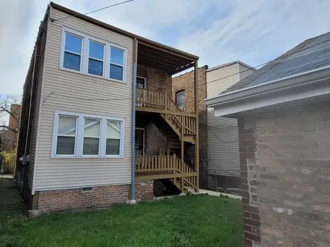 7703 South East End Avenue Chicago IL 60649