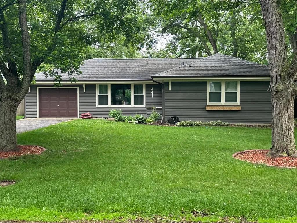 22W441 Arbor Lane Glen Ellyn IL 60137