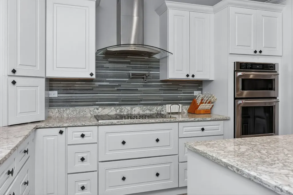 669 East Byron Avenue Addison IL 60101