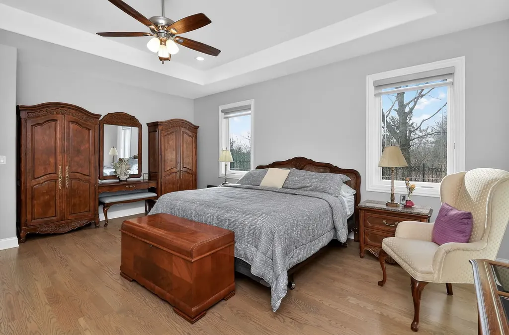 669 East Byron Avenue Addison IL 60101
