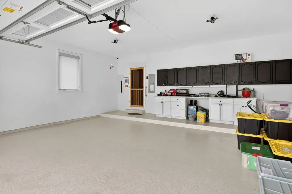 669 East Byron Avenue Addison IL 60101