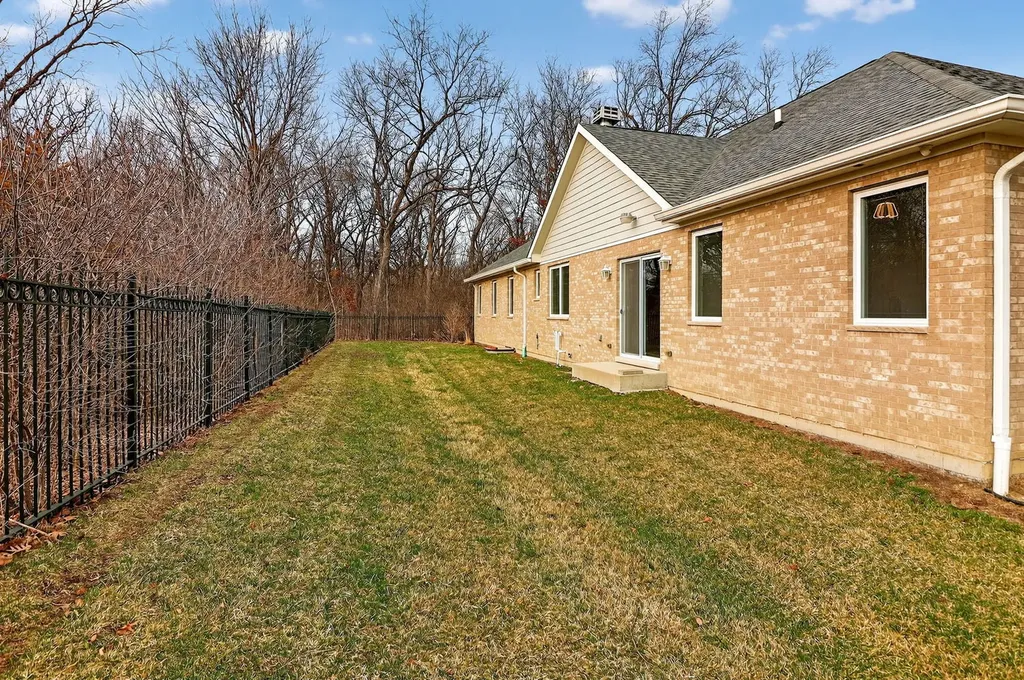 669 East Byron Avenue Addison IL 60101