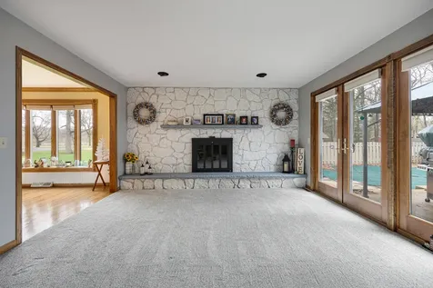 48W607 Whispering Oaks Drive Hampshire IL 60140