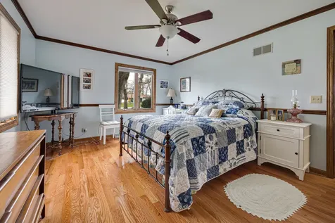 48W607 Whispering Oaks Drive Hampshire IL 60140