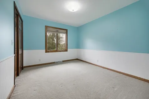 48W607 Whispering Oaks Drive Hampshire IL 60140