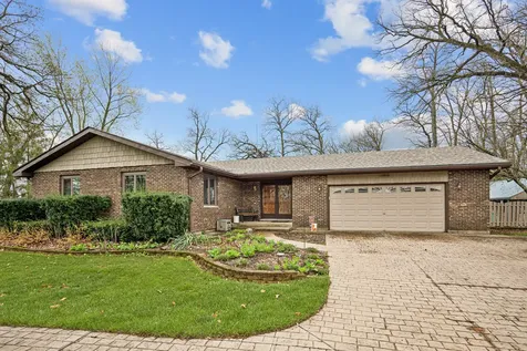 48W607 Whispering Oaks Drive Hampshire IL 60140