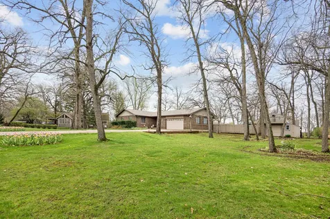 48W607 Whispering Oaks Drive Hampshire IL 60140