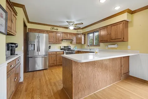 48W607 Whispering Oaks Drive Hampshire IL 60140