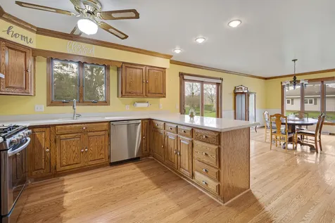 48W607 Whispering Oaks Drive Hampshire IL 60140