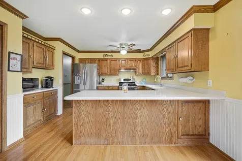 48W607 Whispering Oaks Drive Hampshire IL 60140