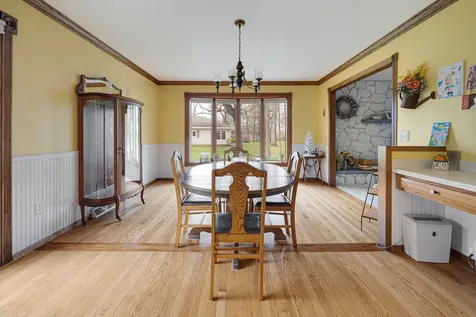 48W607 Whispering Oaks Drive Hampshire IL 60140