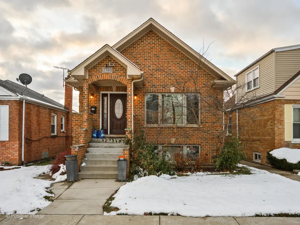 3740 North Pacific Avenue Chicago IL 60634