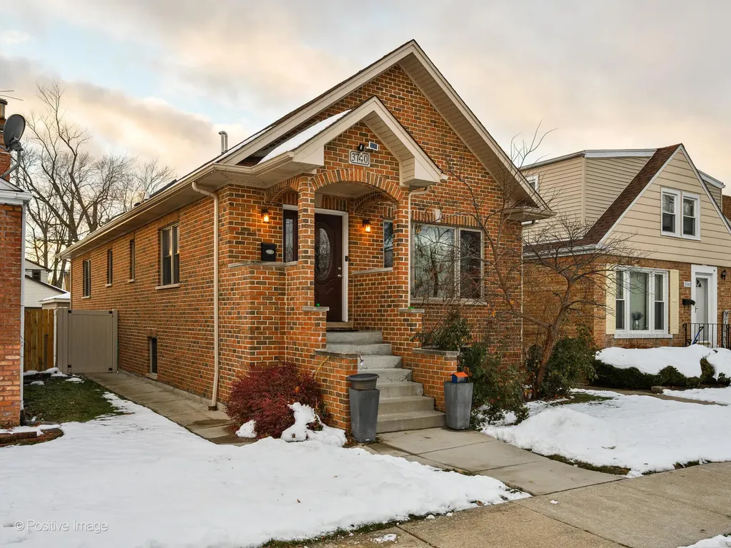 3740 North Pacific Avenue Chicago IL 60634