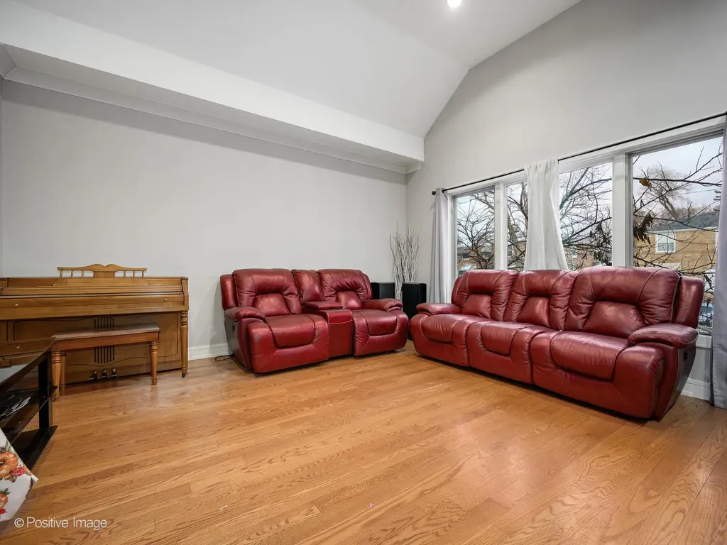 3740 North Pacific Avenue Chicago IL 60634