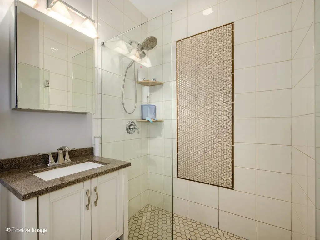 3740 North Pacific Avenue Chicago IL 60634