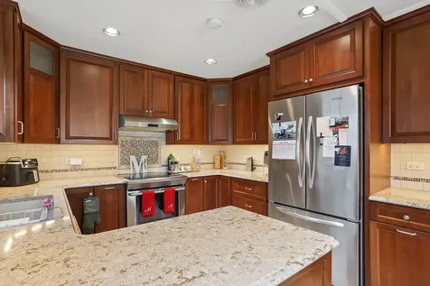 7029 173RD Place Tinley Park IL 60477
