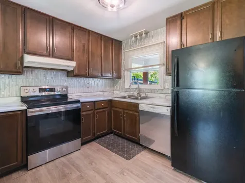 3209 West Westport Road Peoria IL 61615
