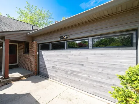 3209 West Westport Road Peoria IL 61615