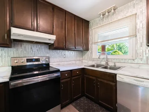 3209 West Westport Road Peoria IL 61615