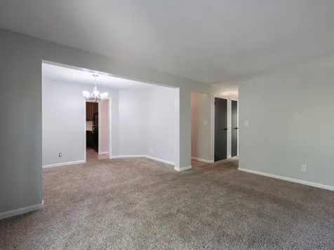3209 West Westport Road Peoria IL 61615