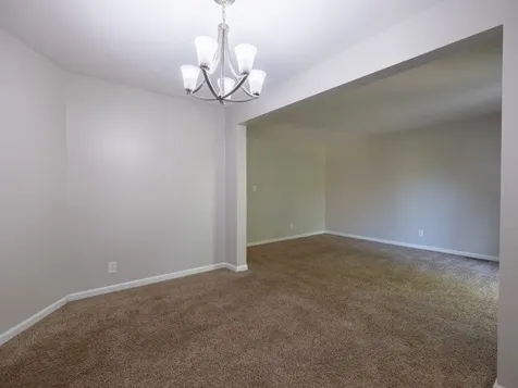 3209 West Westport Road Peoria IL 61615