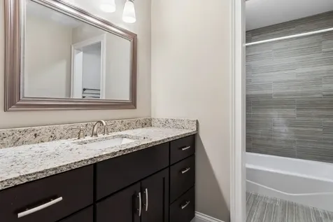 2757 Nicole Circle Aurora IL 60502