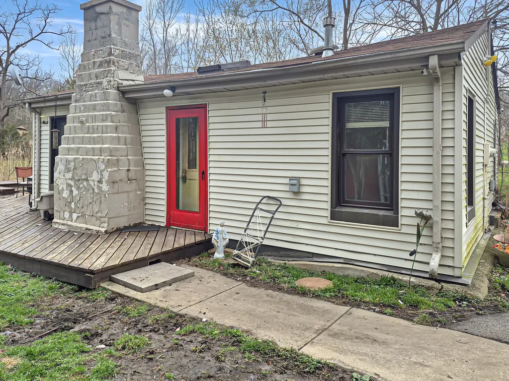 21643 West Cedar Avenue Lake Villa IL 60046