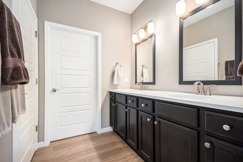 3207 Dove Mountain Drive Aurora IL 60503