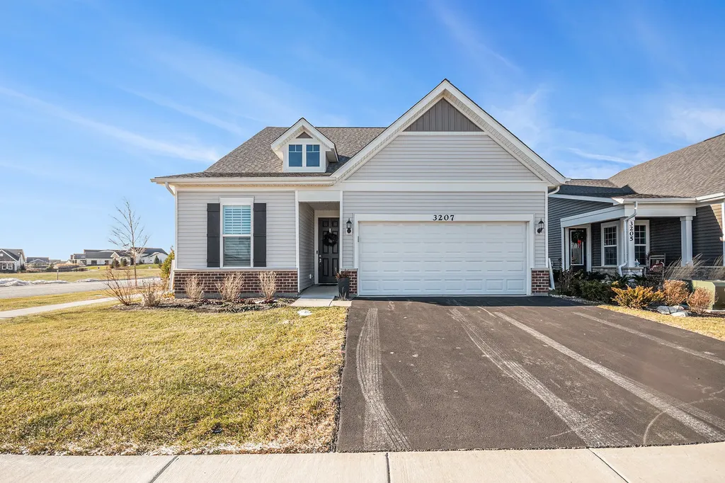 3207 Dove Mountain Drive Aurora IL 60503