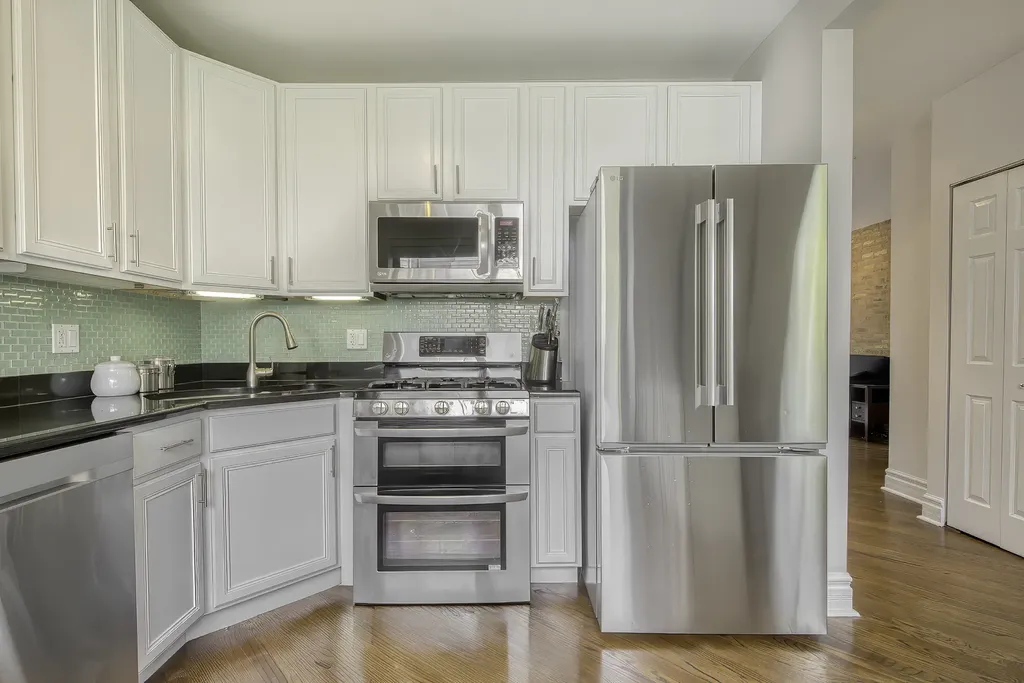 4840 North Ashland Avenue Chicago IL 60640