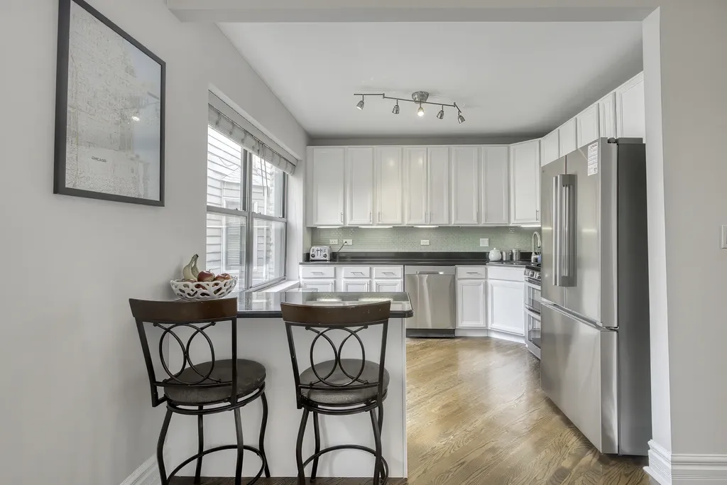 4840 North Ashland Avenue Chicago IL 60640