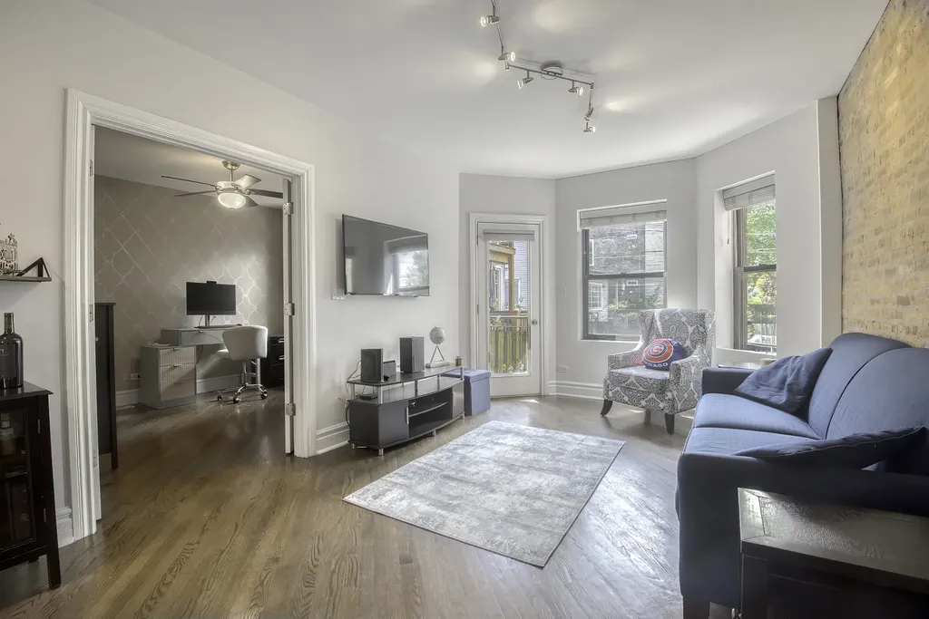 4840 North Ashland Avenue Chicago IL 60640