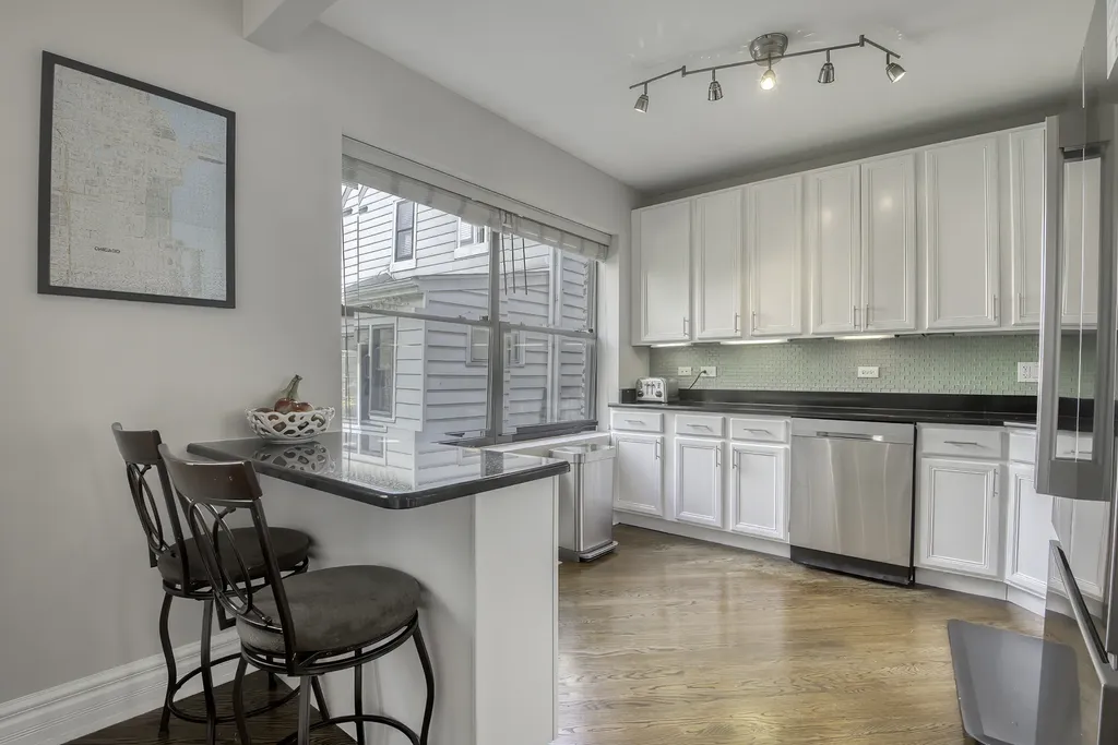 4840 North Ashland Avenue Chicago IL 60640