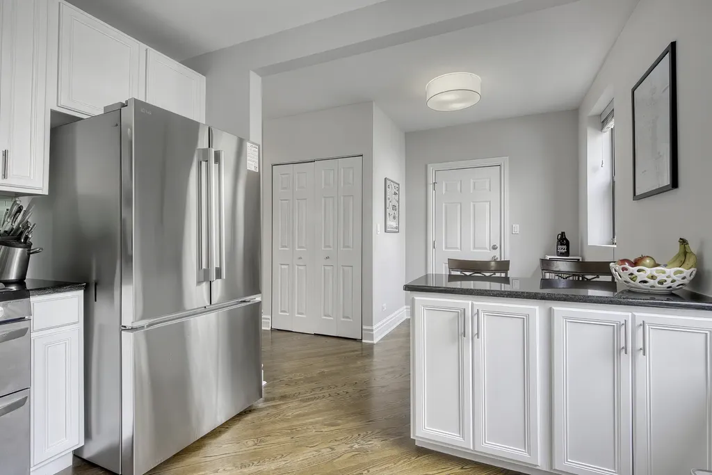 4840 North Ashland Avenue Chicago IL 60640