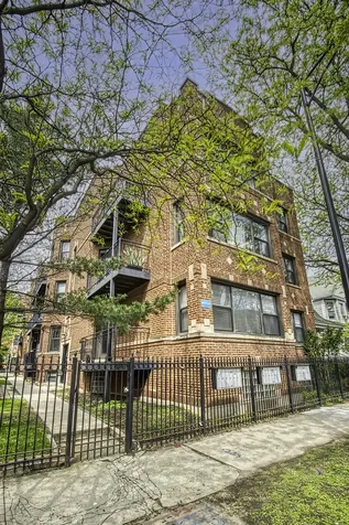 4840 North Ashland Avenue Chicago IL 60640