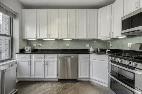 4840 North Ashland Avenue Chicago IL 60640