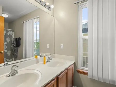 7238 Price Drive Machesney Park IL 61115