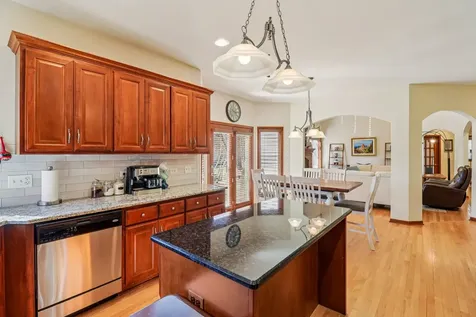 143 Pineridge Drive S Oswego IL 60543