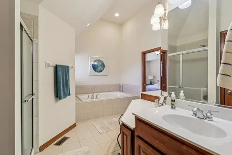 143 Pineridge Drive S Oswego IL 60543