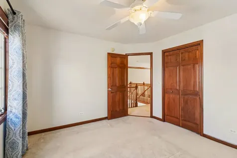 143 Pineridge Drive S Oswego IL 60543
