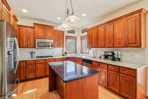 143 Pineridge Drive S Oswego IL 60543