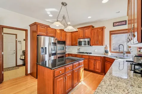 143 Pineridge Drive S Oswego IL 60543