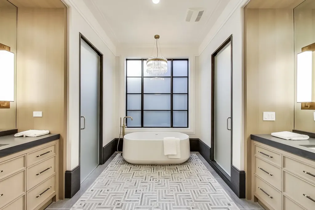 1917 North Orchard Street Chicago IL 60614