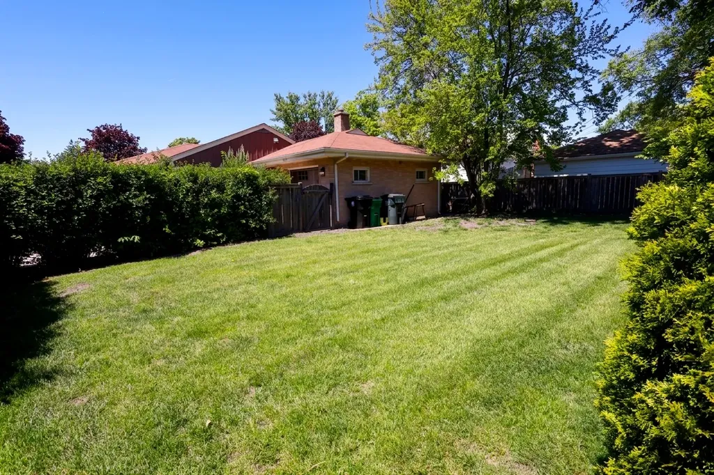 901 Park Plaine Avenue Park Ridge IL 60068