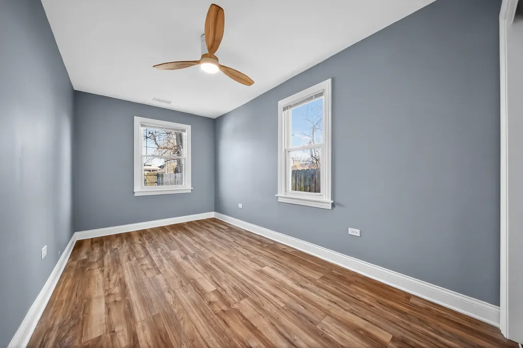 7535 South St. Lawrence Avenue Chicago IL 60619